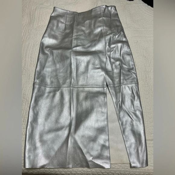 Forever 21 Dresses & Skirts - FOREVER 21 SILVER LEATHER MIDI SKIRT SizeXS